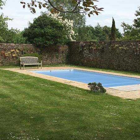 Manoir Des Bords De Rance Bed & Breakfast Plouër-sur-Rance Dış mekan fotoğraf